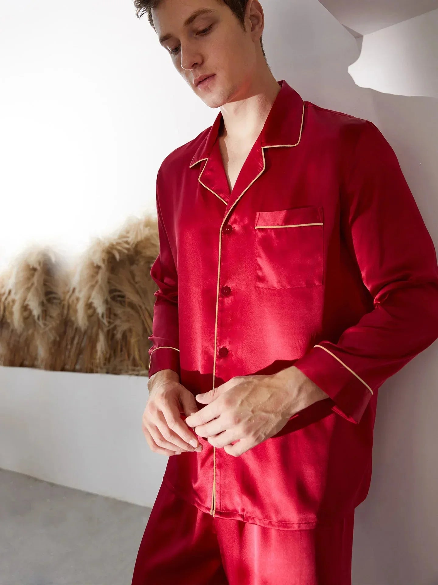 Why men's silk pajamas Are a Must-Have