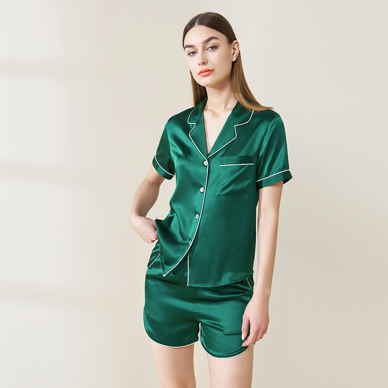 Pocket-style short-sleeved shorts silk suit
