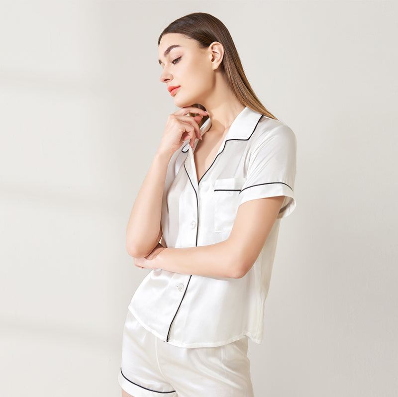 Classic short-sleeved shorts pajamas