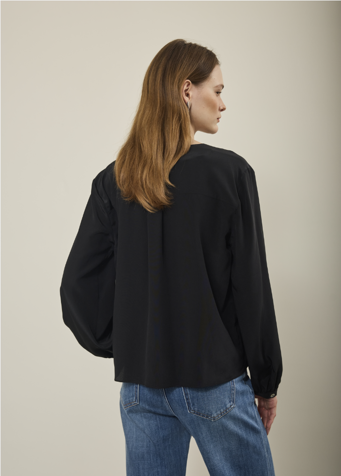 Metropolitan Wanderer Trench Coat