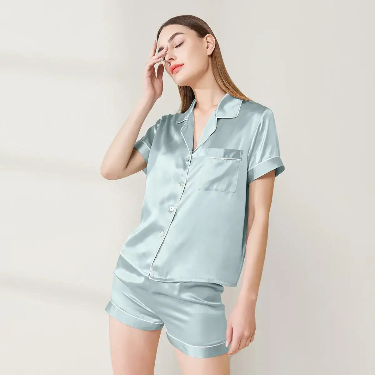 Ensemble short classique à manches courtes en soie