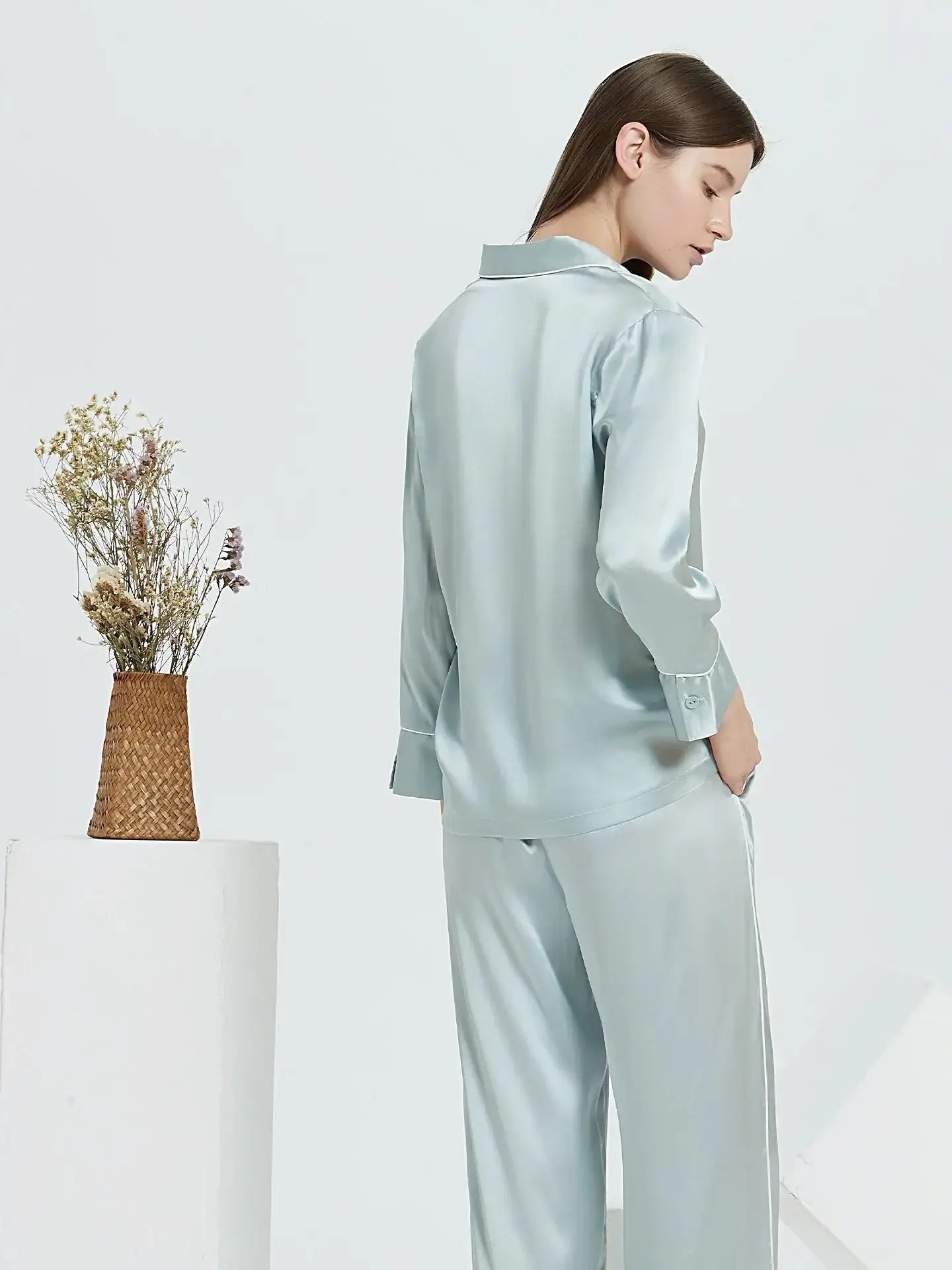 22 Momme Fashionable Long-sleeved and Long-pants Silk Suit - JANCESILK