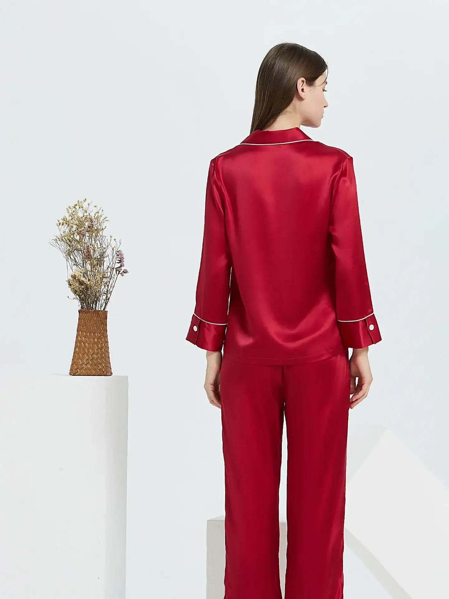 22 Momme Fashionable Long-sleeved and Long-pants Silk Suit