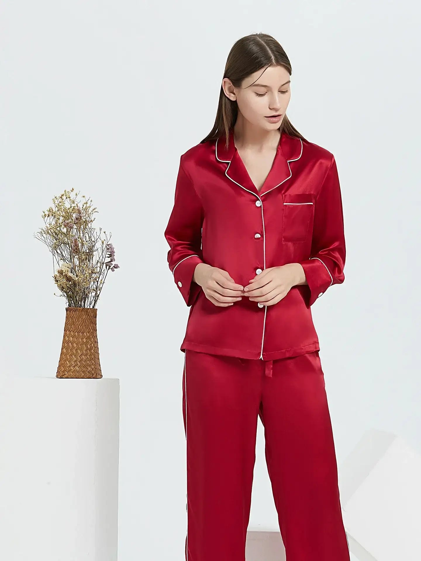 22 Momme Fashionable Long-sleeved and Long-pants Silk Suit