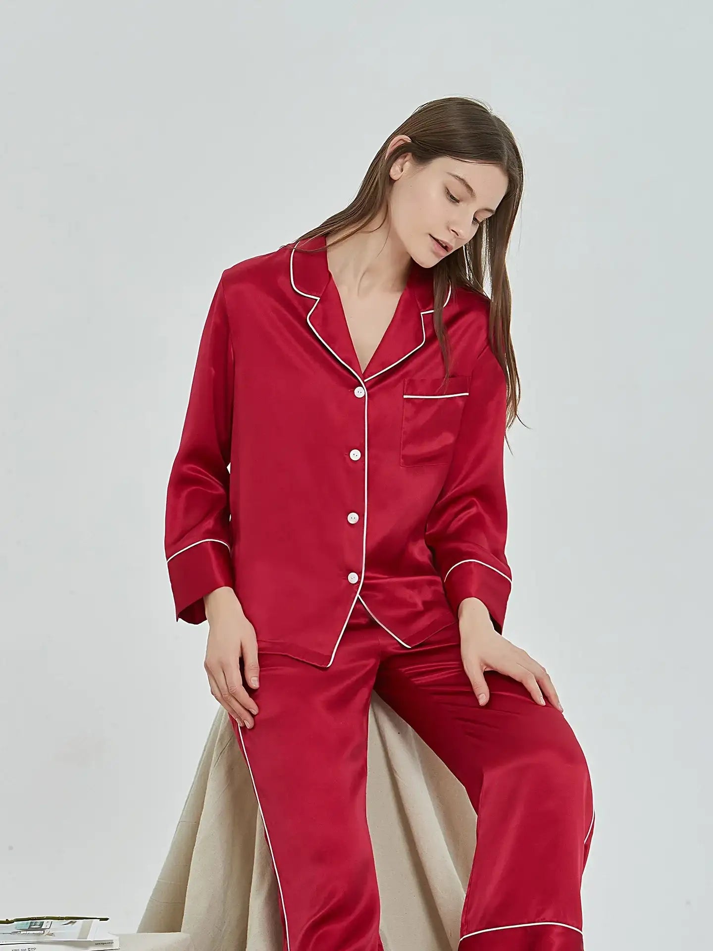 22 Momme Fashionable Long-sleeved and Long-pants Silk Suit