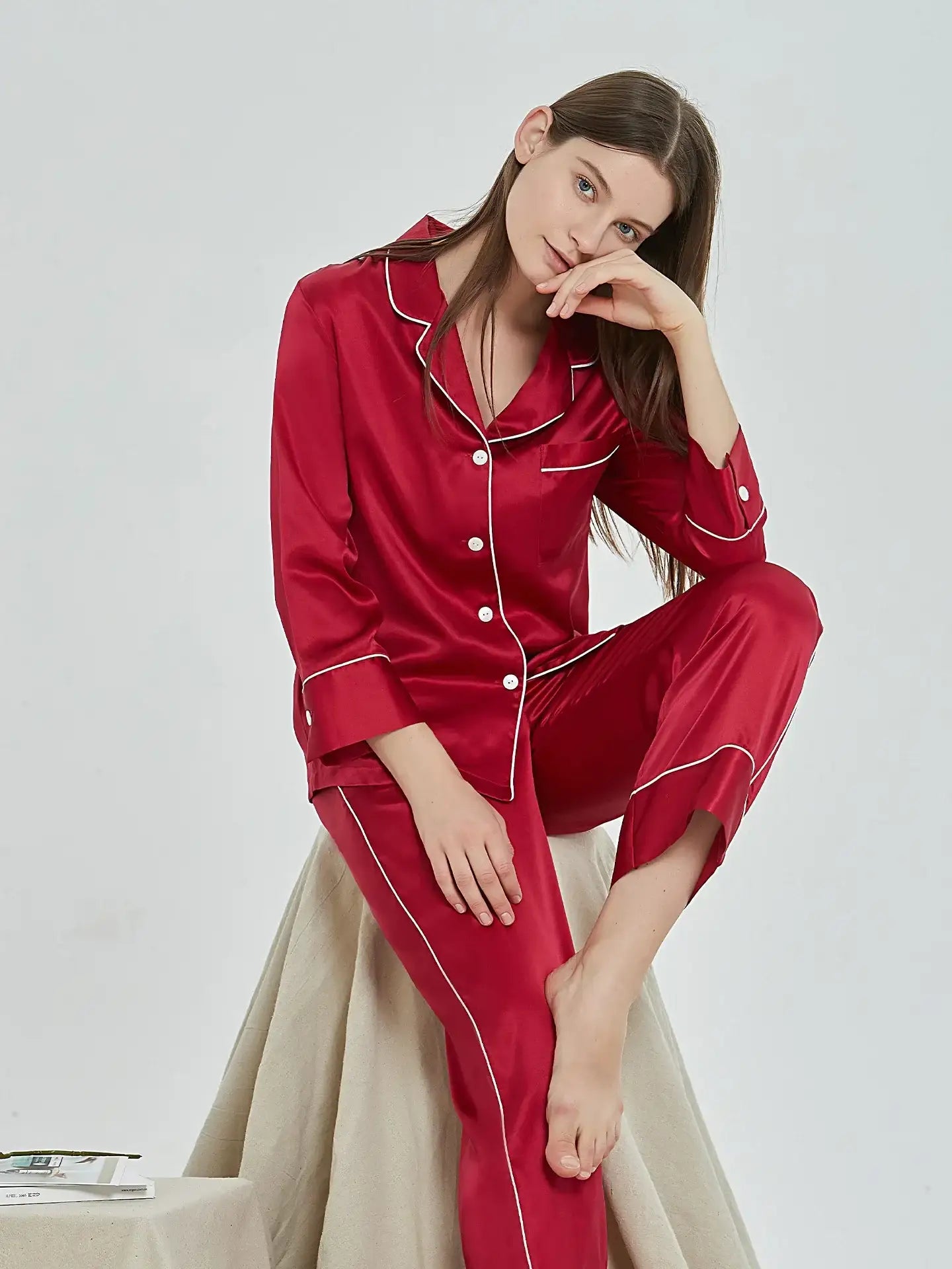 22 Momme Fashionable Long-sleeved and Long-pants Silk Suit