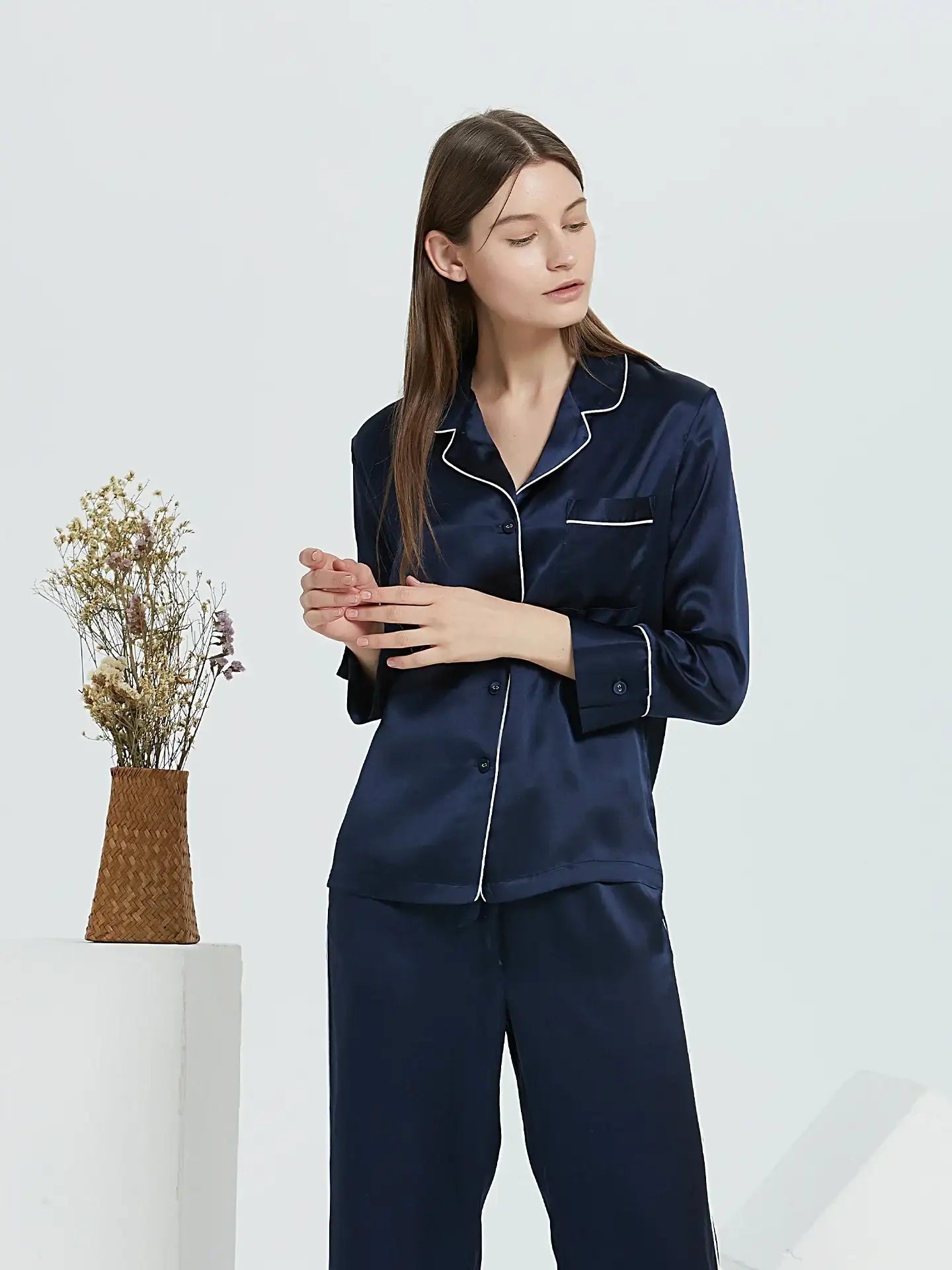 22 Momme Fashionable Long-sleeved and Long-pants Silk Suit