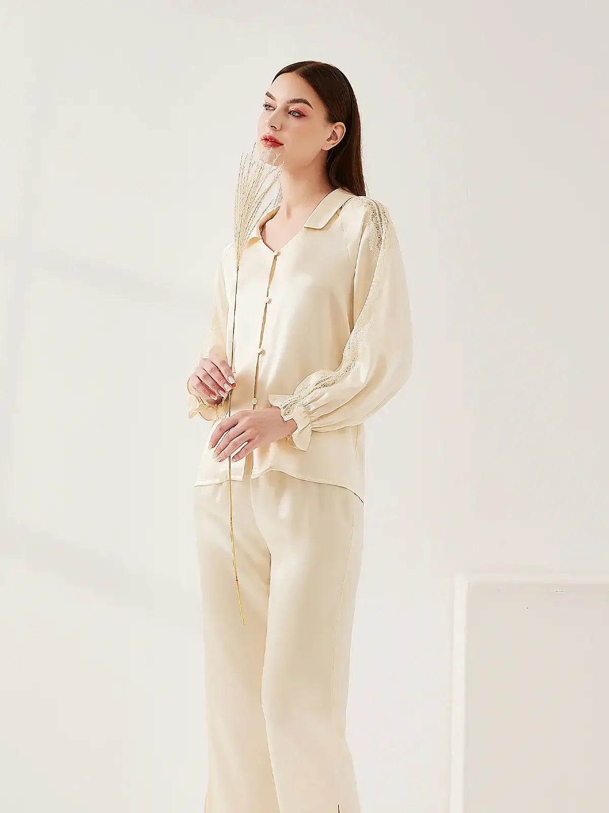Lace Raglan Sleeve Suit - JANCESILK