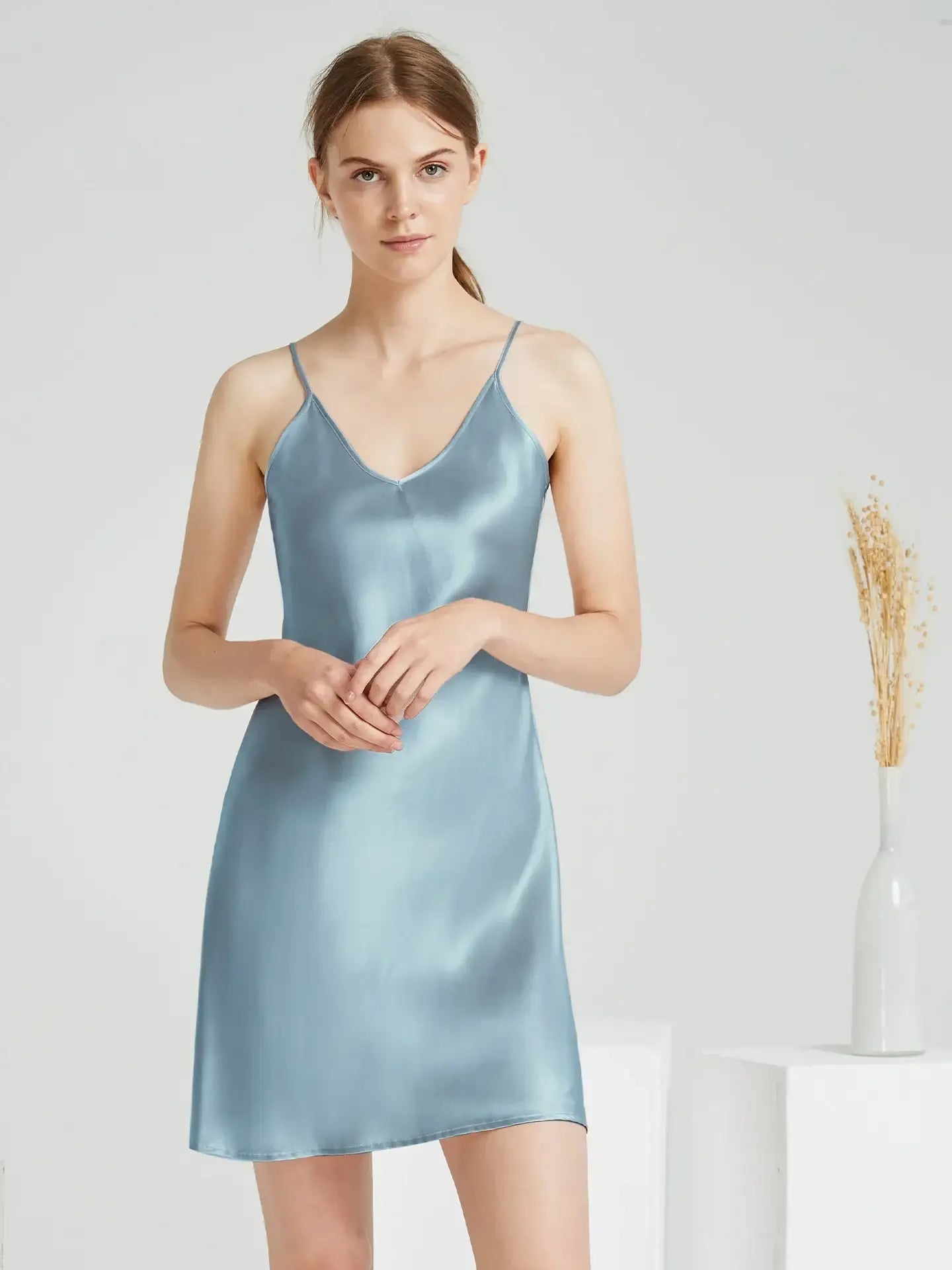 Silk V-neck Suspender Skirt