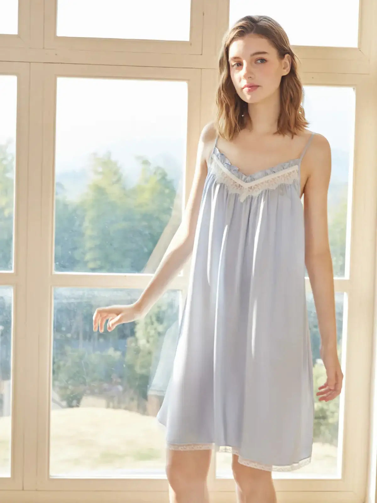 Lace splicing flowing camisole dress - JANCESILK