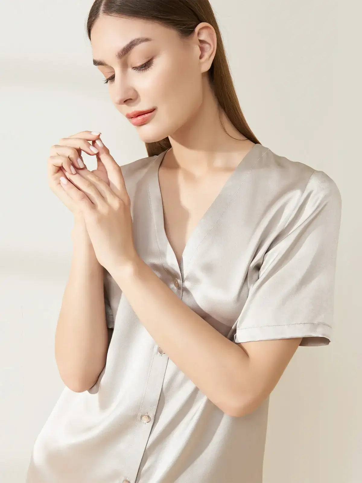 Large V collarless short sleeve dress - JANCESILK