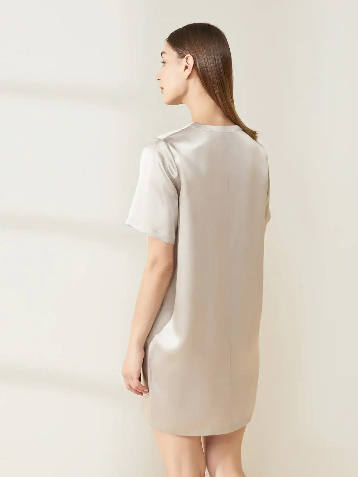Large V collarless short sleeve dress #color_Grey