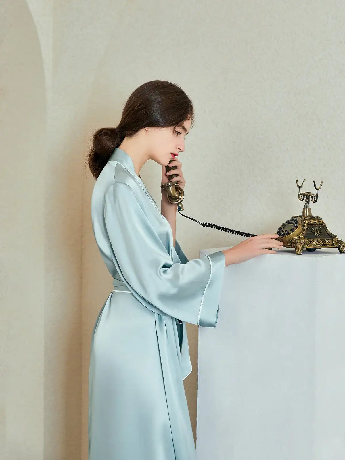 Contrast-trimmed Silk Robe - JANCESILK