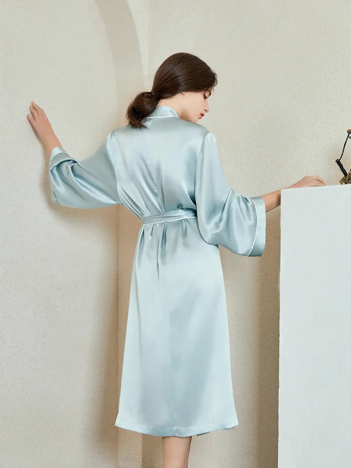 Contrast-trimmed Silk Robe - JANCESILK