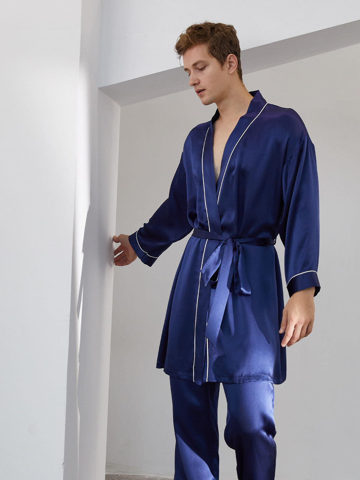 Men's robe and trousers set