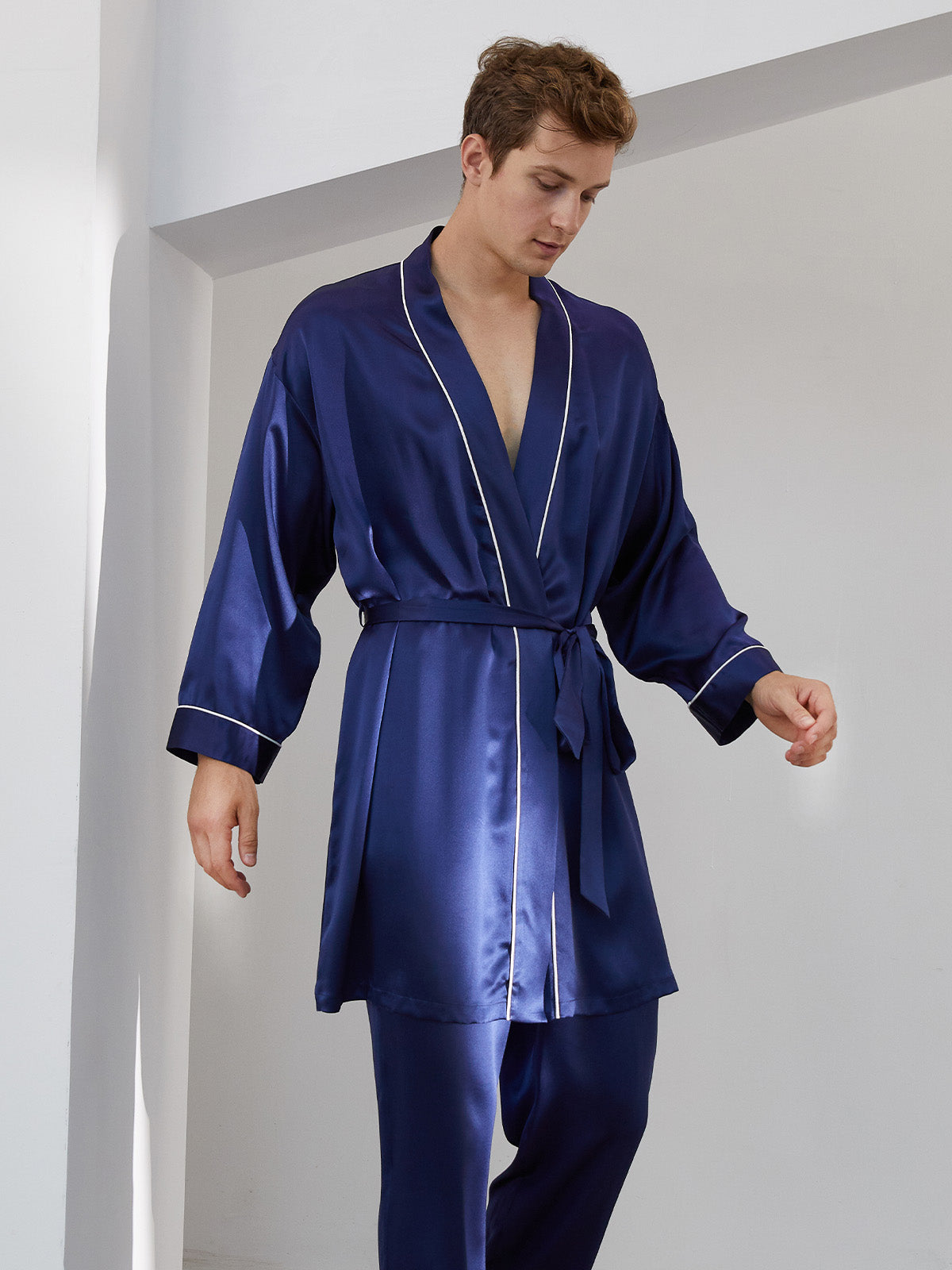 Men's robe and trousers set