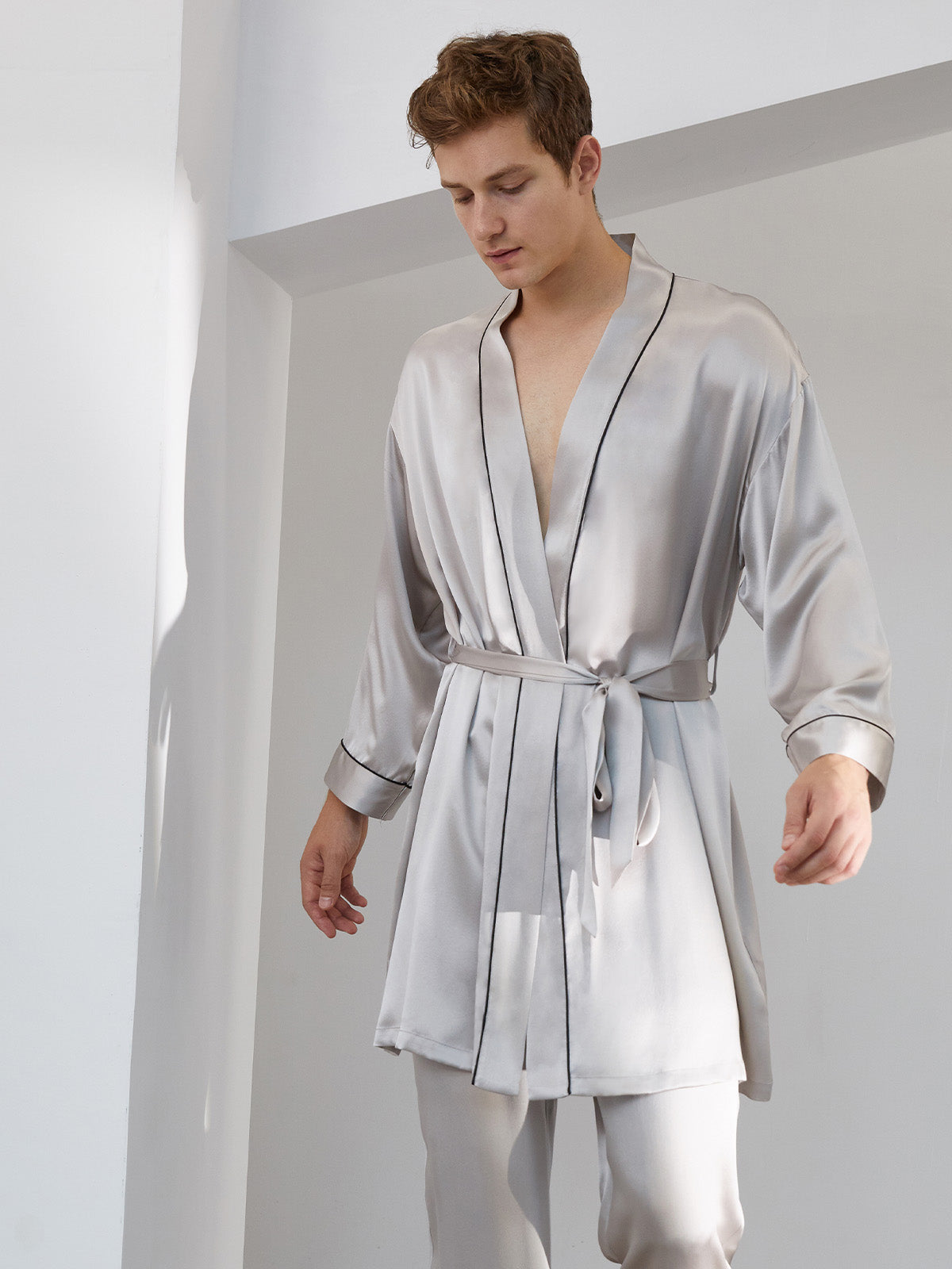 Men's robe and trousers set