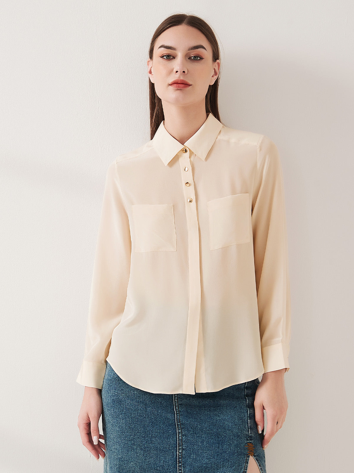 Simple silk crepe de chine shirt with concealed buttons