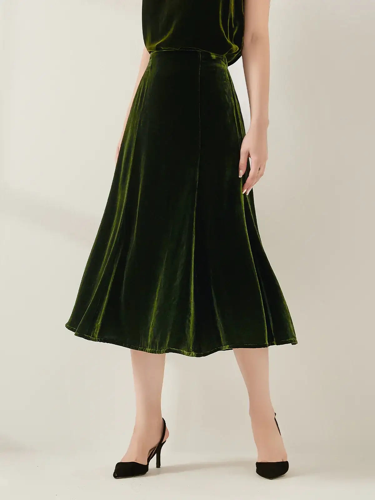 Silk Velvet Maxi Skirt #color_Dark Green