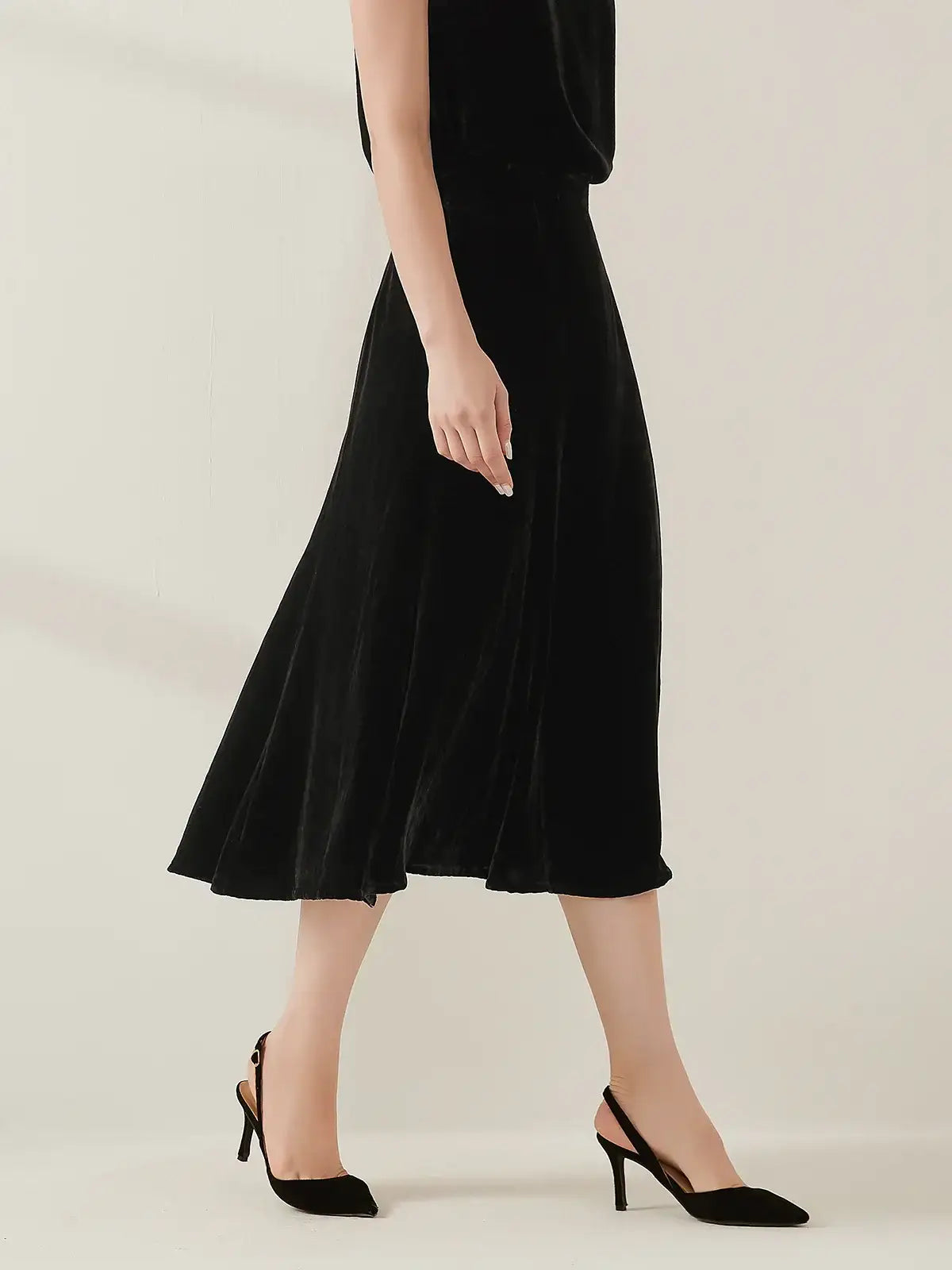 Silk Velvet Maxi Skirt #color_Black