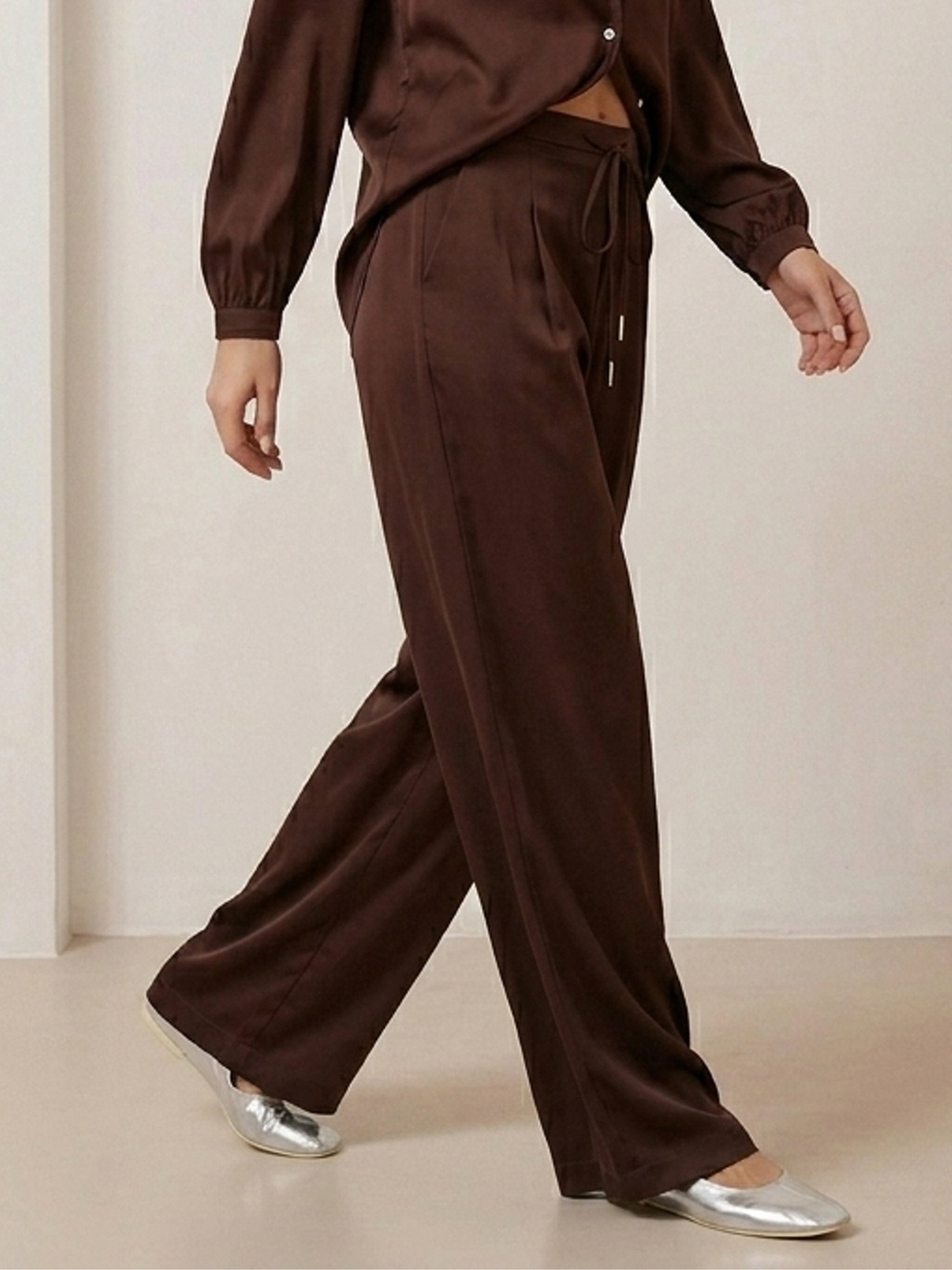 22 Momme Silk Wide Leg Pants #color_Chocolate