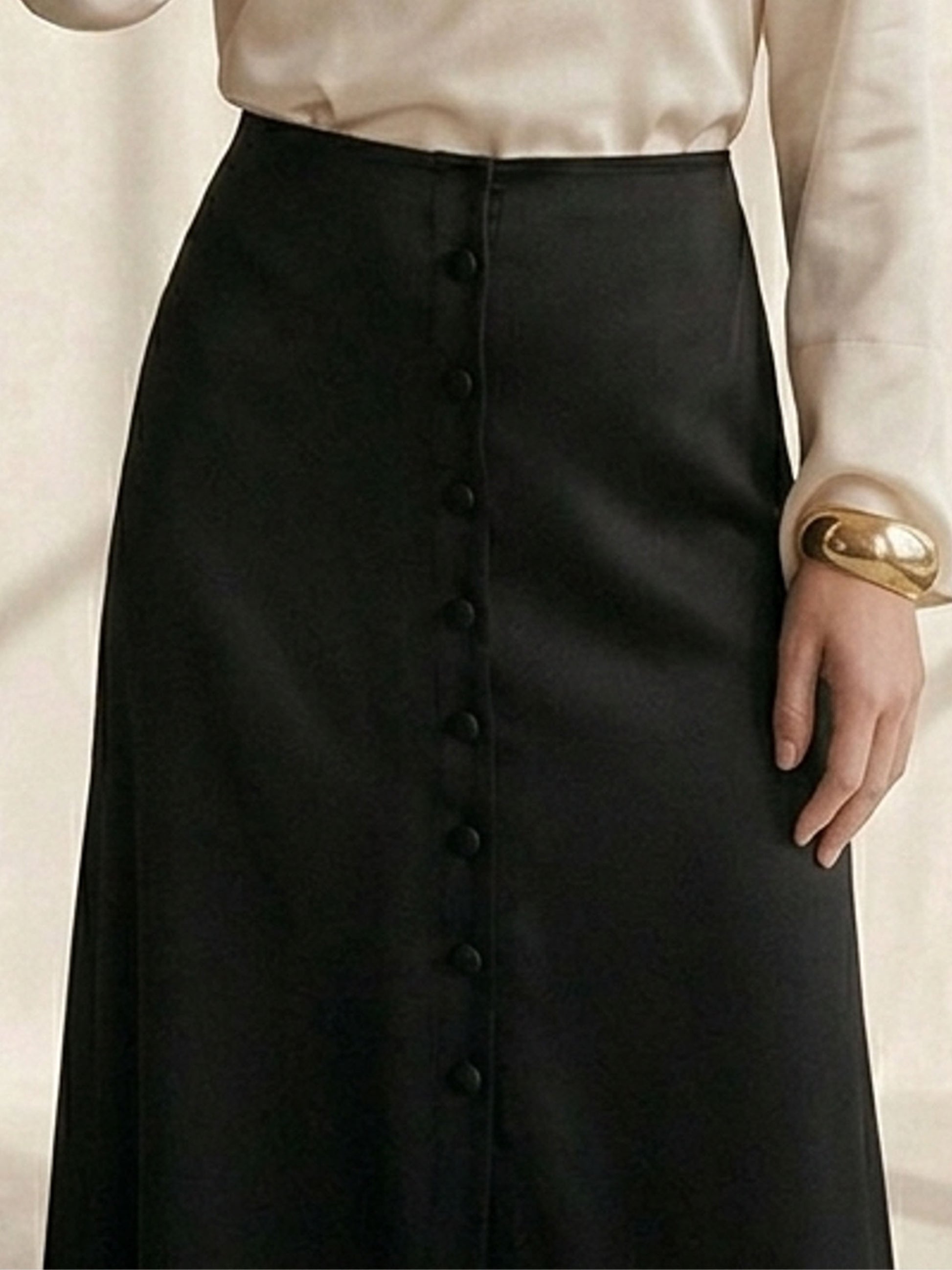 30 Momme Silk Button Midi Skirt #color_Black