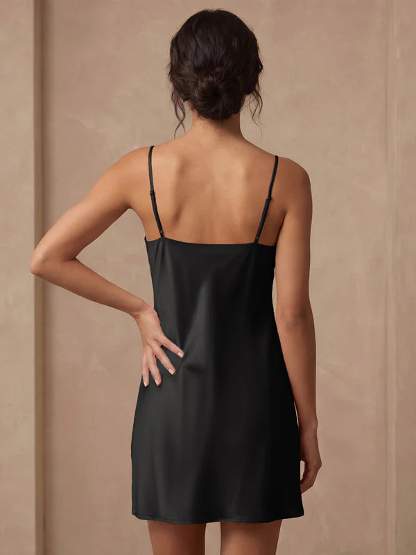 Sexy Swing Neck Suspender Dress#color_Black