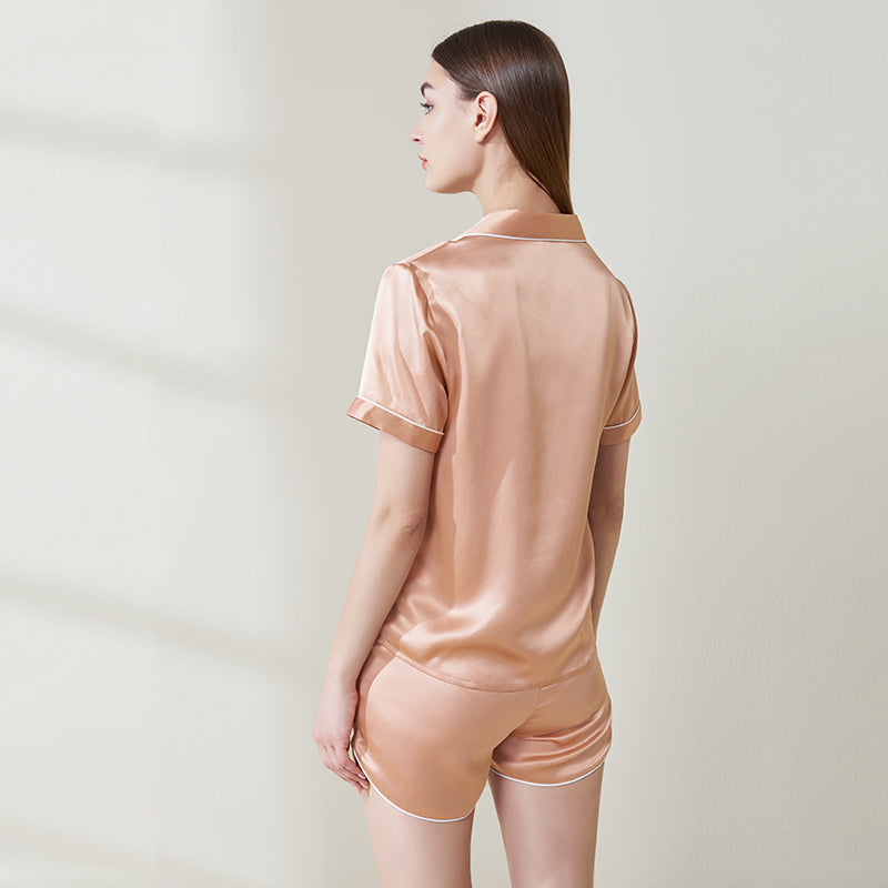 Pocket-style short-sleeved shorts silk suit