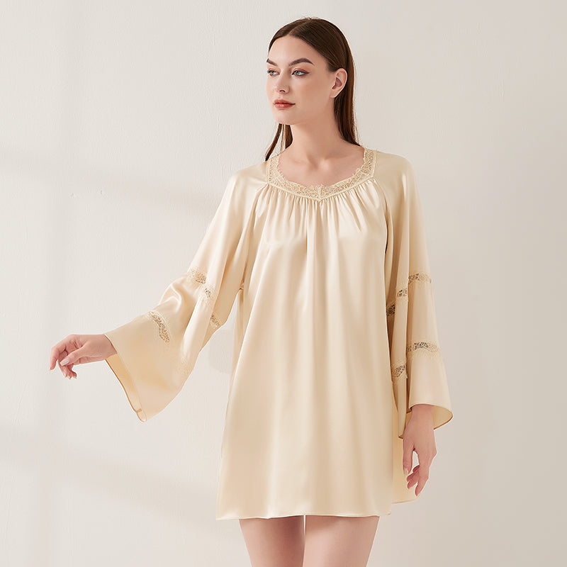 Lace pleated nightdress