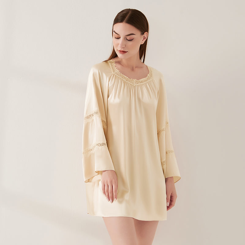 Lace pleated nightdress