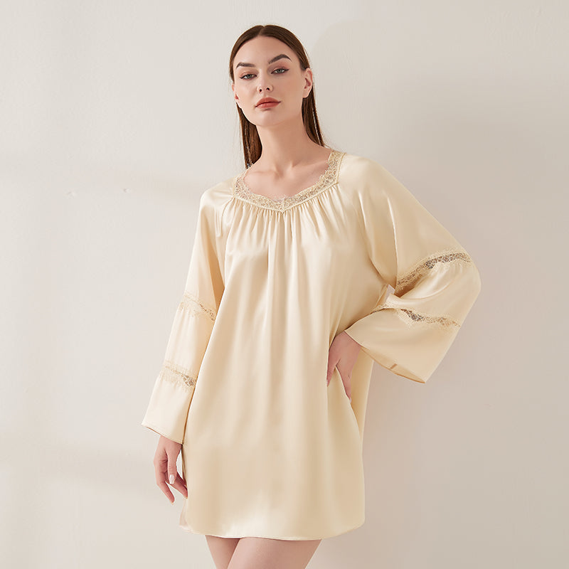Lace pleated nightdress