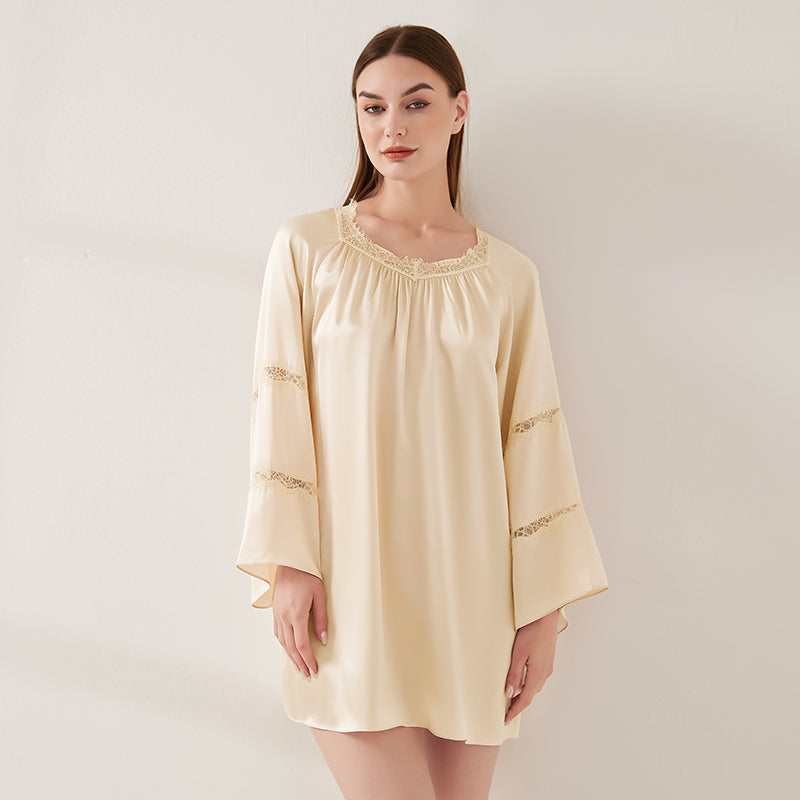 Lace pleated nightdress