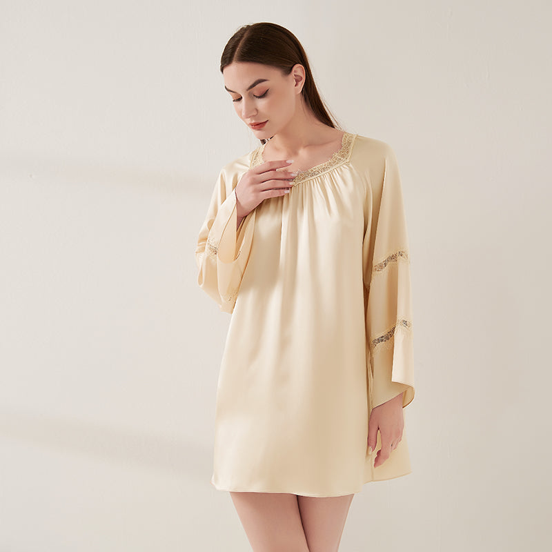 Lace pleated nightdress