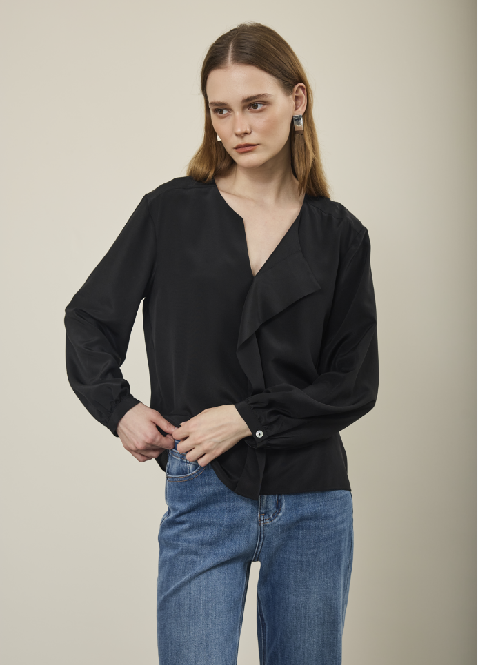 Metropolitan Wanderer Trench Coat