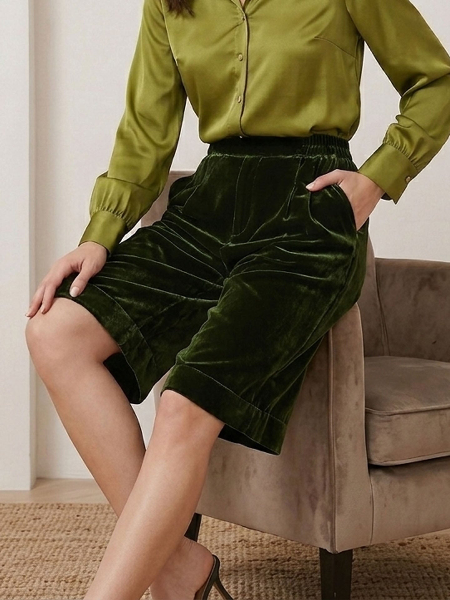 Silk Velvet Shorts #color_Dark Green