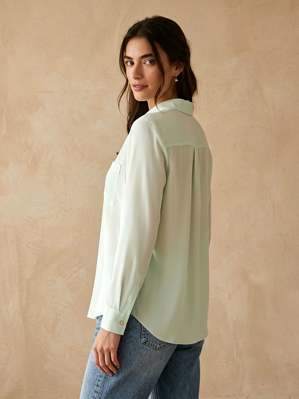 Simple silk crepe de chine shirt with concealed buttons #color_Mint Green