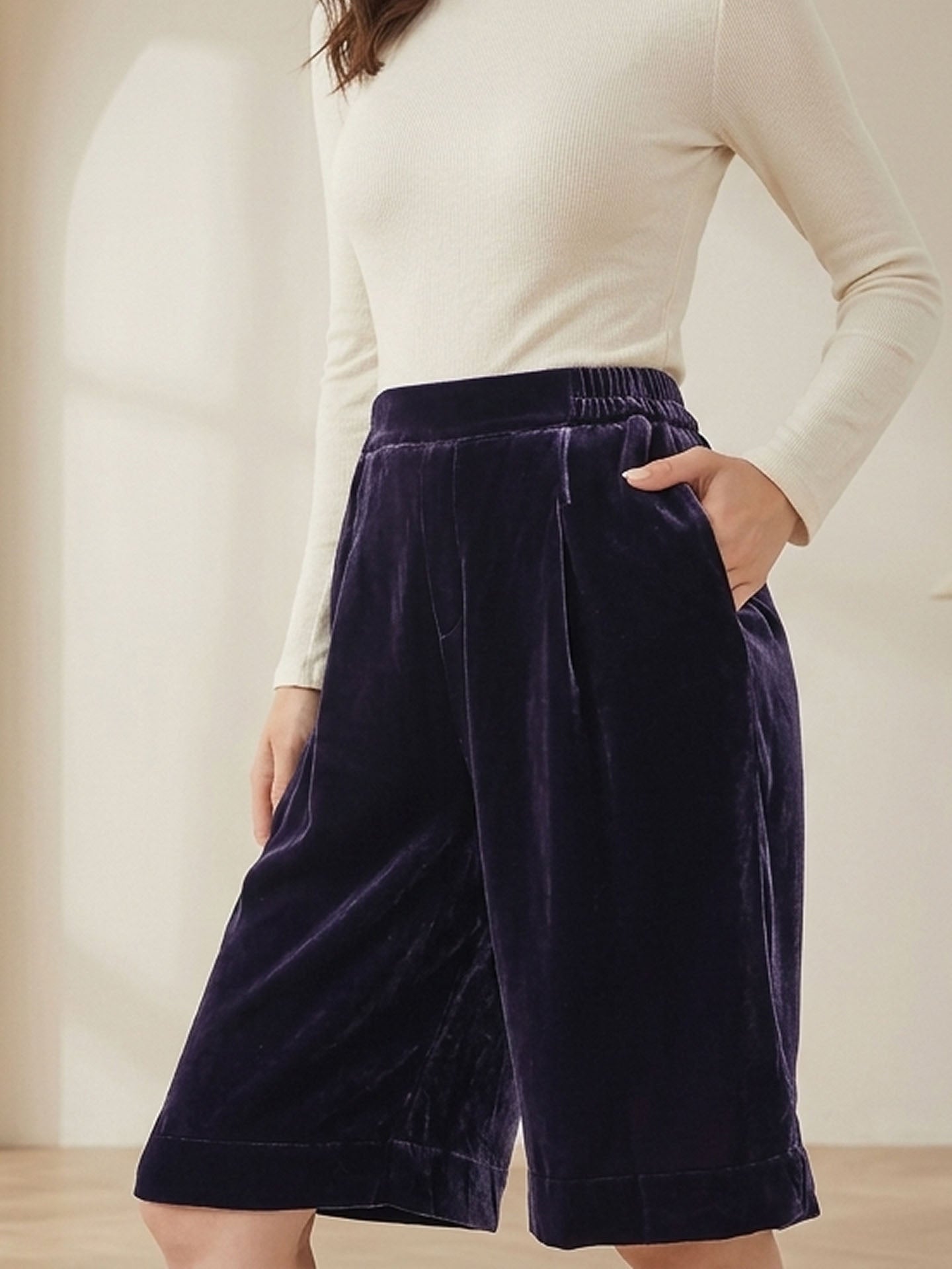 Silk Velvet Shorts #color_Deep Purple