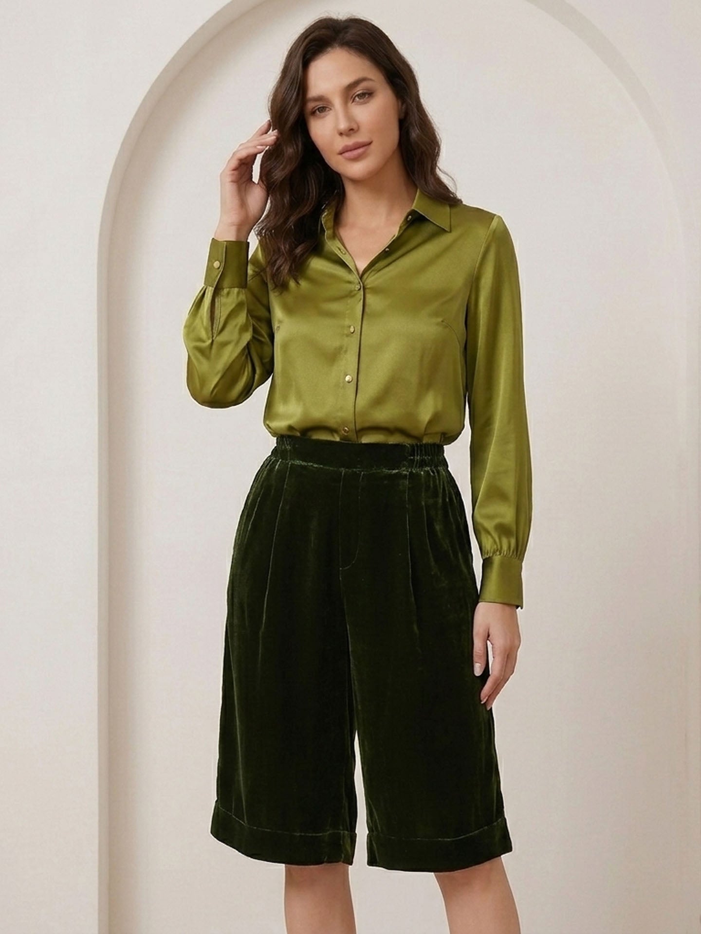 Silk Velvet Shorts #color_Dark Green