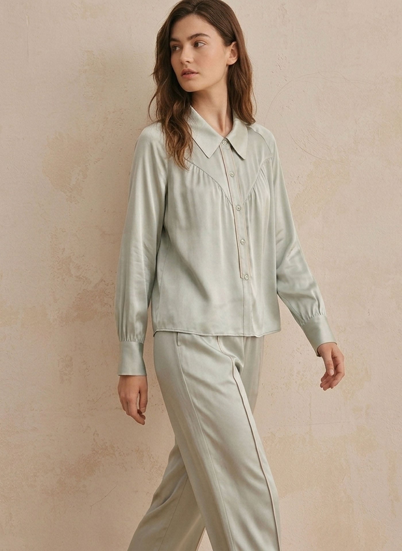 Curved Split Raglan Sleeve Long Sleeve Trousers Set #color_Light Grey