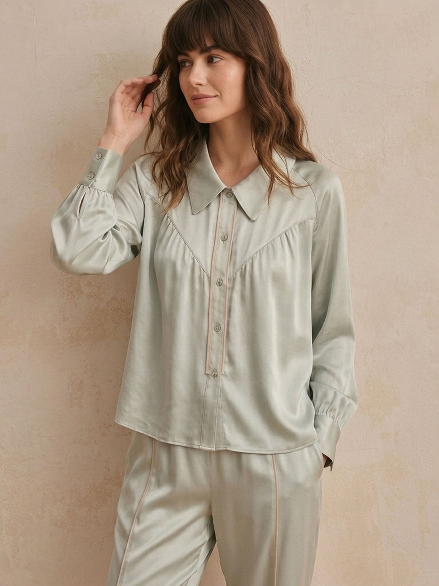 Curved Split Raglan Sleeve Long Sleeve Trousers Set #color_Light Grey