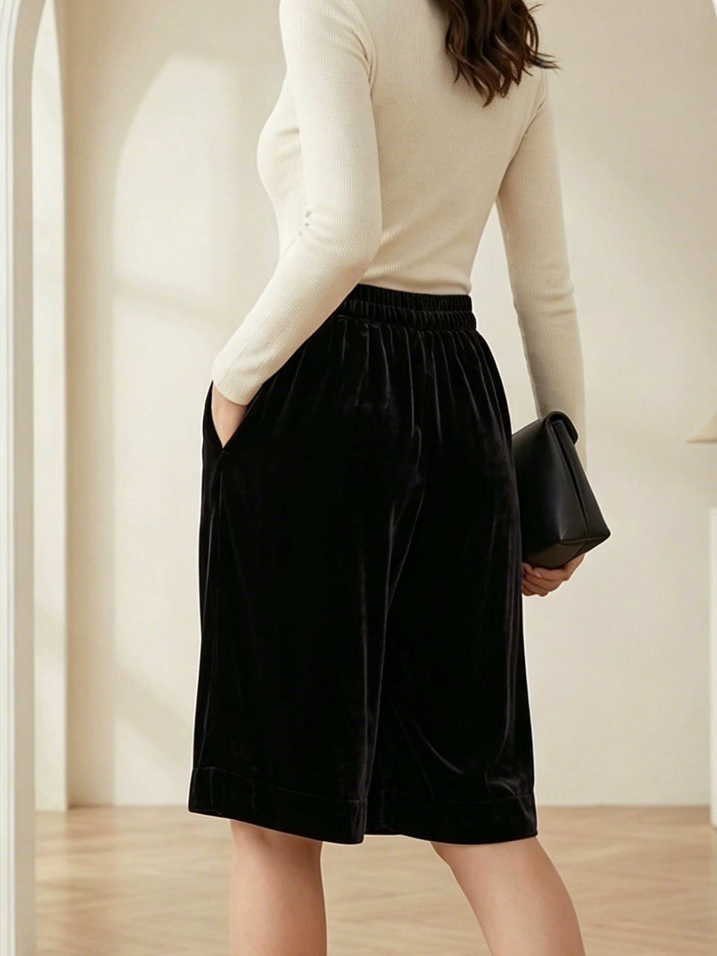 Silk Velvet Shorts #color_Black