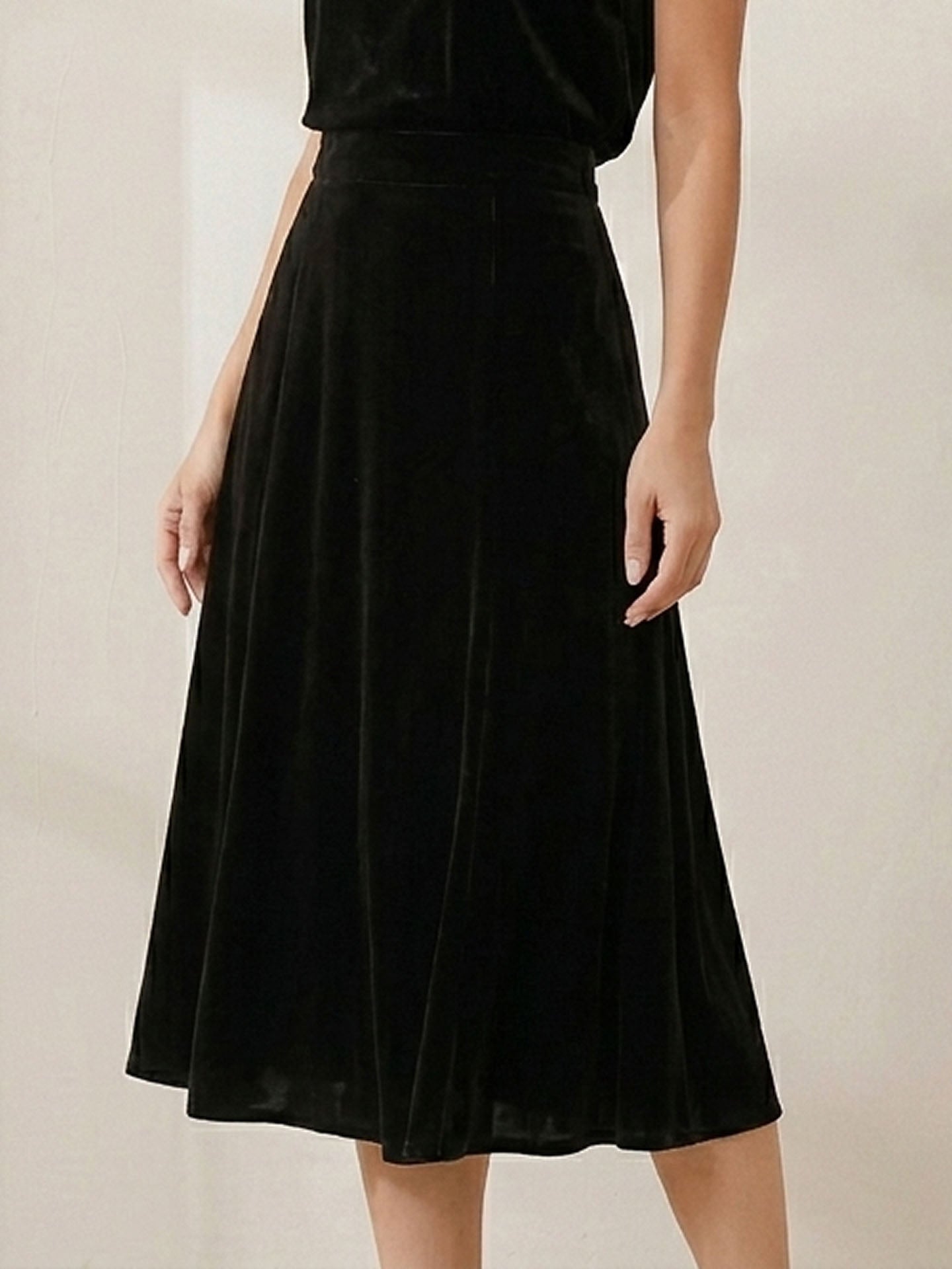 Silk Velvet Maxi Skirt #color_Black