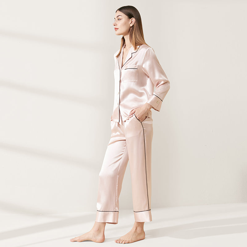 22 Momme Fashionable long-sleeved and long-pants silk suit
